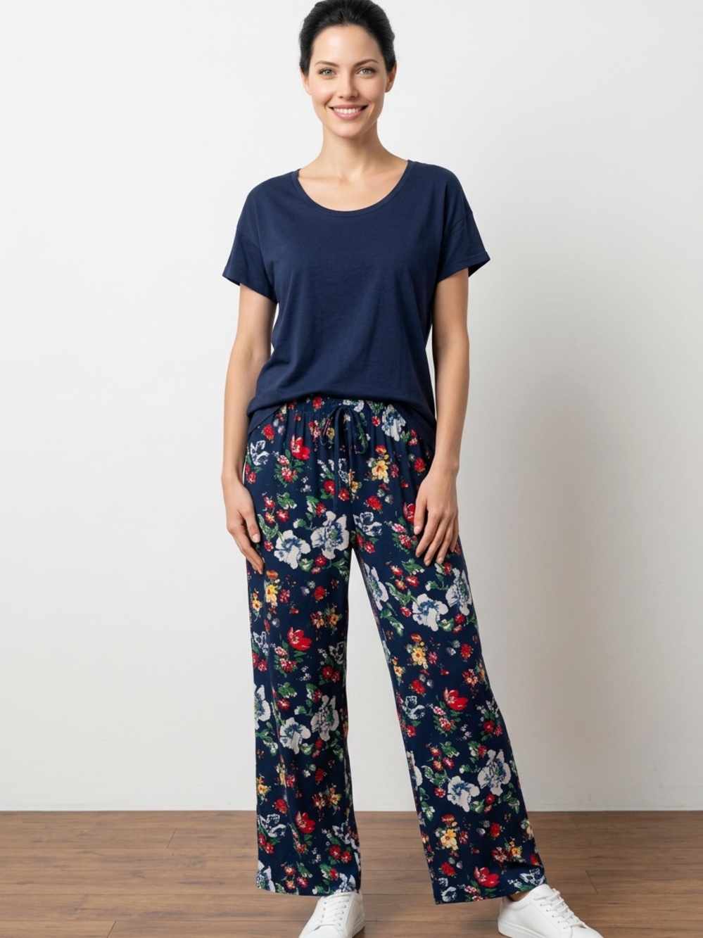 Women's Navy Floral Wide-Leg Pant
